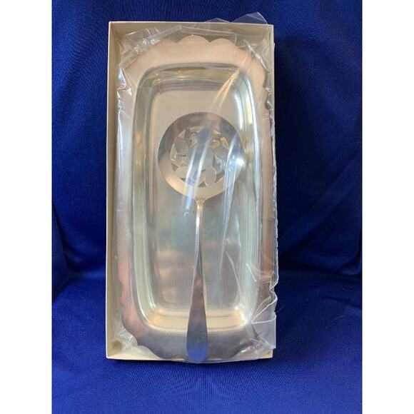 Vintage WM Rogers Silver Plated Slice 'n Serve Set NIB - Picture 2 of 4